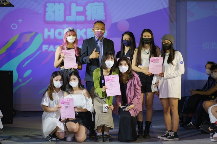 服飾設計與經營學系「甜上癮」Hooked服裝秀圖片