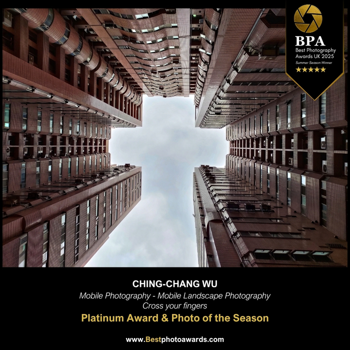 視覺特效學程吳慶璋老師於2025 Best Photography Award UK榮獲兩座白金獎項